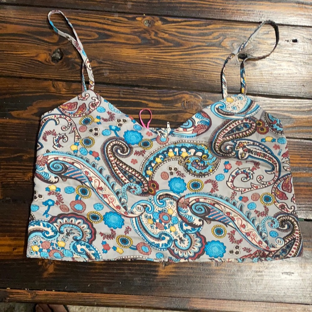 NWT Chandelier crop top